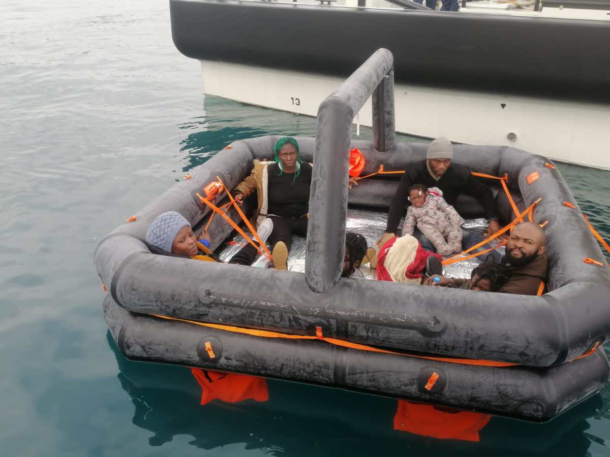 36 Life Rafts In January – Aegean Boat Report